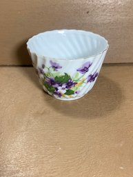 Sweet Violet 9 / 128 Norcrest China Teacup