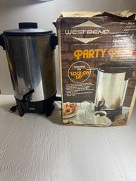 West Blend Pleasing Party Perk 12-30 Cup Coffee Pot With Box