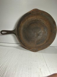 Wagner Ware Sidney No. 7 Cast Iron Pan