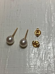 Set Of .750 Gold Earrings With Faux Pearls
