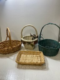 Lot Of 4 Woven Baskets