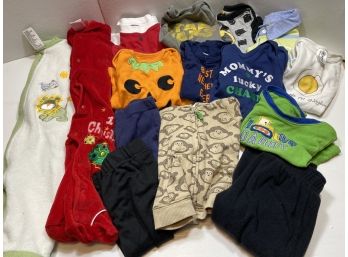 15 Piece Lot Of 6-9 Baby Boy Clothes Christmas,halloween And More!#17