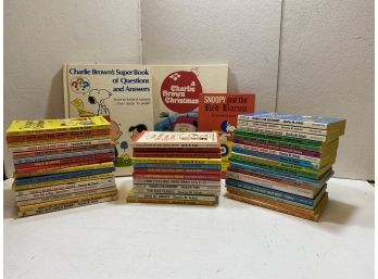 Charlie Brown/snoopy Lot Of 49 Books 50s-70s