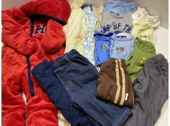 15 Piece Lot Of Baby Boy Clothes 3-6 Month Sleepers,pants And More! #11