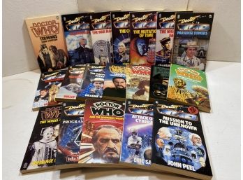 Lot Of 19 Doctor Who Books
