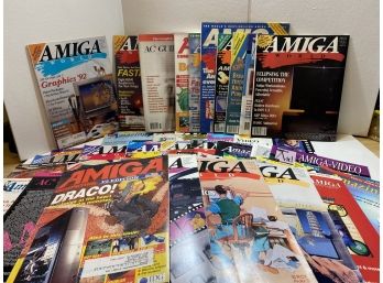 Lot Of 46 Amiga Magazines And Catalogs From The 1980's-1990's