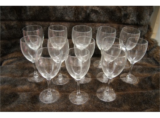 Lot Of 13 Clear Glass Wine Glasses