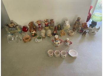 33 Piece Lot Of Figurines/Chackies