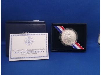 2009 Abraham Lincoln Commemorative Uncirculated Silver Dollar US Mint