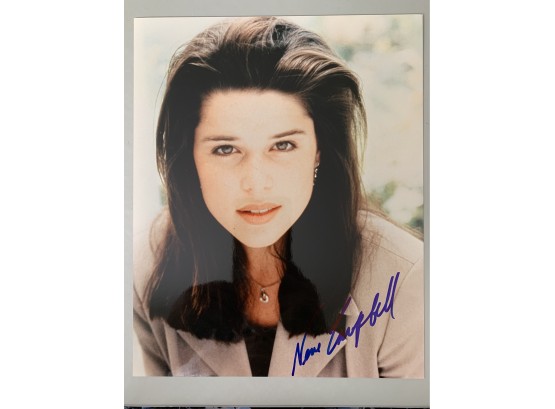 Signed 8 X 10 Glossy Photo Neve Campbell With COA - From Scream, Wild Things, And The Craft