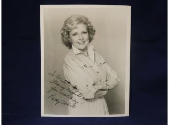 Betty White Signed B/W Photo - Golden Girls