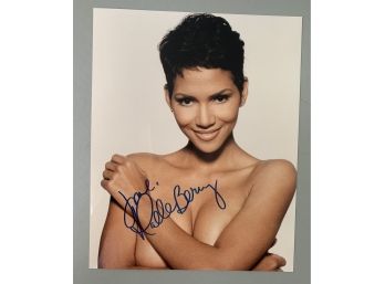 Signed 8 X 10 Glossy Photo Of Halle Berry - Catwoman, X-Men, And Gothika