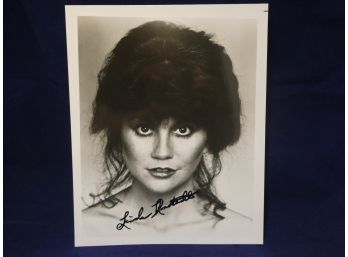 Linda Ronstadt Signed Photo - Singer