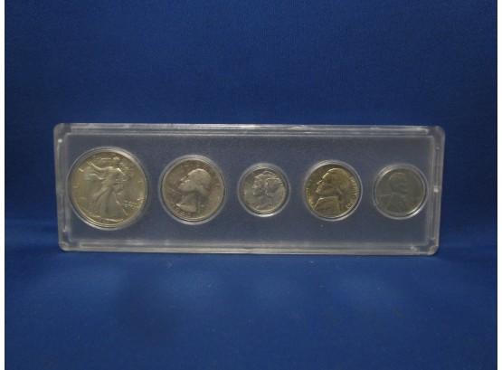 1943 5 Coin Year Set In Plastic Case