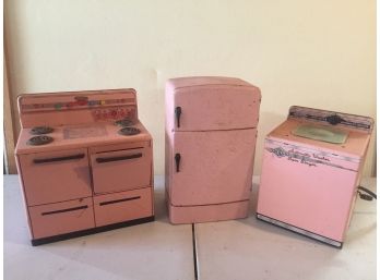 Wolverine Vintage Pink Tin Doll Play Set, Stove, Washer, Fridge