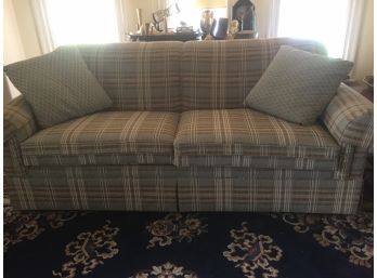 Lazy Boy Couch- Excellent Condition  - RISING SUN PICK UP