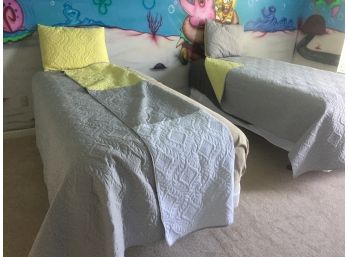 2 Twin Blankets- Reversible With 1 Sham Each- In Excellent Condition