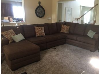 4 Piece Bassett Sectional- In Excellent Condition