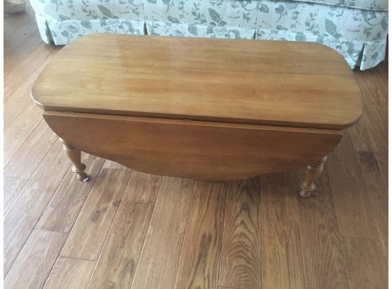 Early American Style Coffee Table With Drop Leaf- Maple ?