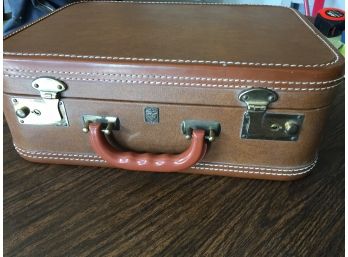 Women's Vintage Uc Trunk Co Cosmetic Suitcase