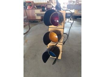 Stop Light With Electric Plugin - Works