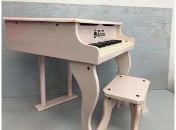 Schoenhut Pink Childs Piano