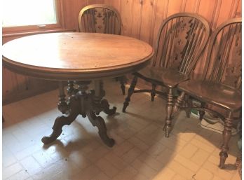 Victorian Round Table W/ 4 Chairs Beautiful Base