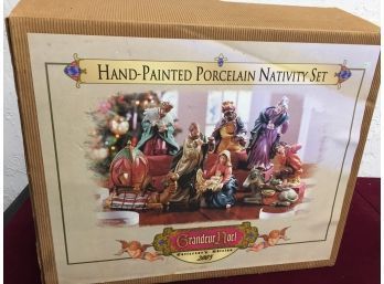 *NEW Handpainted Porcelain Nativity Set