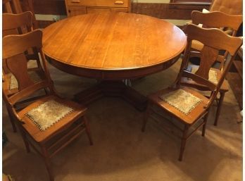 Antique Round Table- 60', Beautiful!