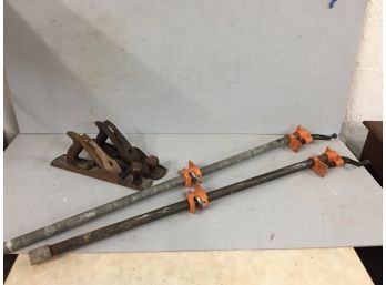 2 Planes, 2 Clamps