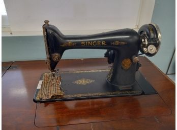 Vintage Singer Sewing Machine Model# AB724092, (right Leaf Needs Work) Open 53'L, Closed 27'L X18'W X 31'H