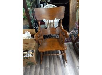 Wood Rocking Chair-left Arm Loose