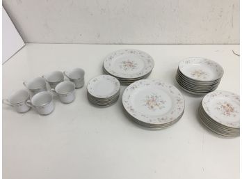 Vintage Silverie 8ct Dinner Plates, Bowls, Dessert Plates, And Tea Cups