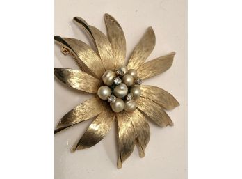 Vintage 1950s, 1960s, 1970s Gold Tone Brooches With Freshwater Pearl, Rhinestone And Rhinestone Embellishment