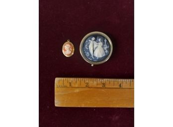 Cameo Pill Case & Charm