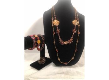 14k Gold And Amber  And Amber Colored Beaded Ensemble (5 Pcs)