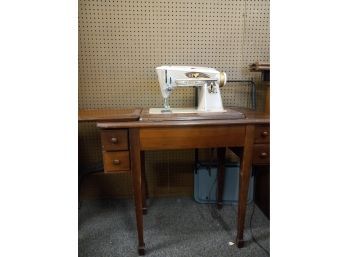 Vintage Singer Sewing Machine In Cabinet
