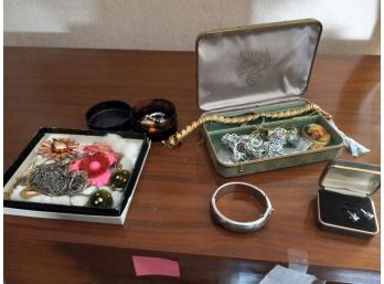Vintage Assortment Of Jewelry