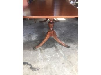 Vintage 1950's Dining Table W/ 3 Leaves. Beautiful Details On The Legs