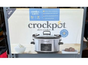 Crockpot - 4 Quart Slow Cooker - New In Box
