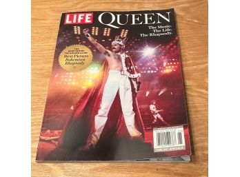 QUEEN Collectors Edition Life Magazine