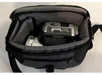 Cannon  NTSC ZR70 & Sony Handycam DCR-SR45 In Carrying Case