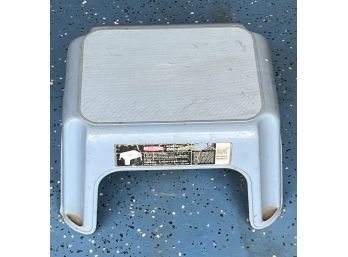 Small Roughneck Step Stool