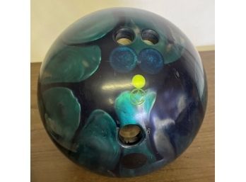 Bowling Ball With Carrying Cloth Case