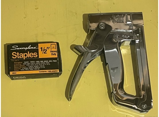 Staple Gun And Staples