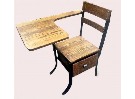 VINTAGE - Wood School Desk Chair