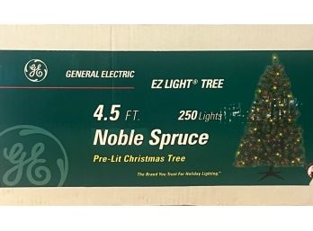EZ Light Pre-Lit Christmas Tree - Noble Spruce 4.5 Foot