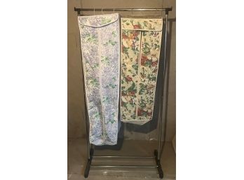Clothing Rack With Lot Of 3 Hanging Garment Bags