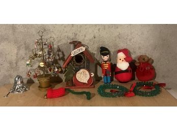 Lot Of 9 Misc Christmas Items