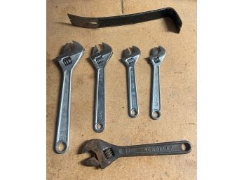 Lot Of 5 Wrenches & 1 Wonder Bar In Metal Storage Case